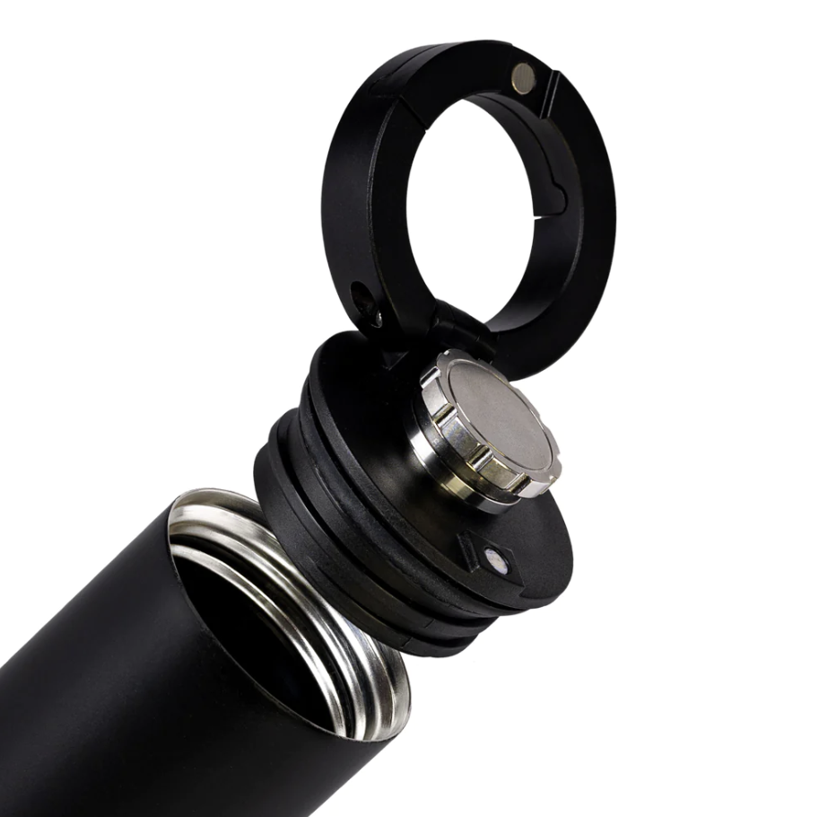 VSSL Inslated Flask And Light