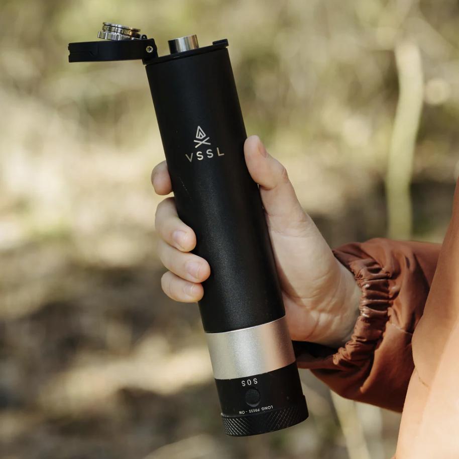 VSSL Inslated Flask And Light