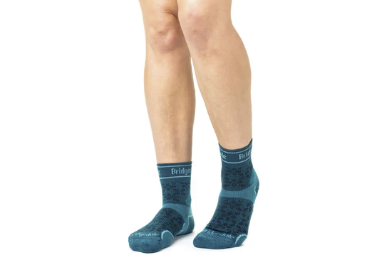 Bridgedale Women's Lightweight T2 Merino Sport 3/4 Crew