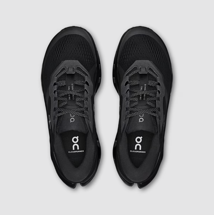 ON. Men's Cloudrunner 3 Wide