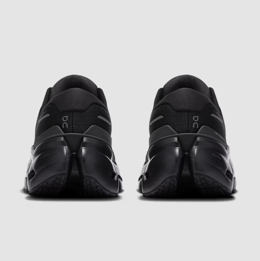 ON. Men's Cloudrunner 3 Wide