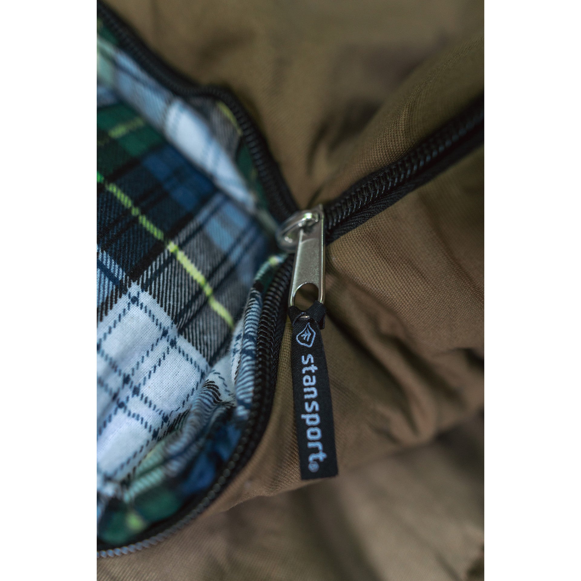 Stansport 5 lbs. White Tail Sleeping Bag