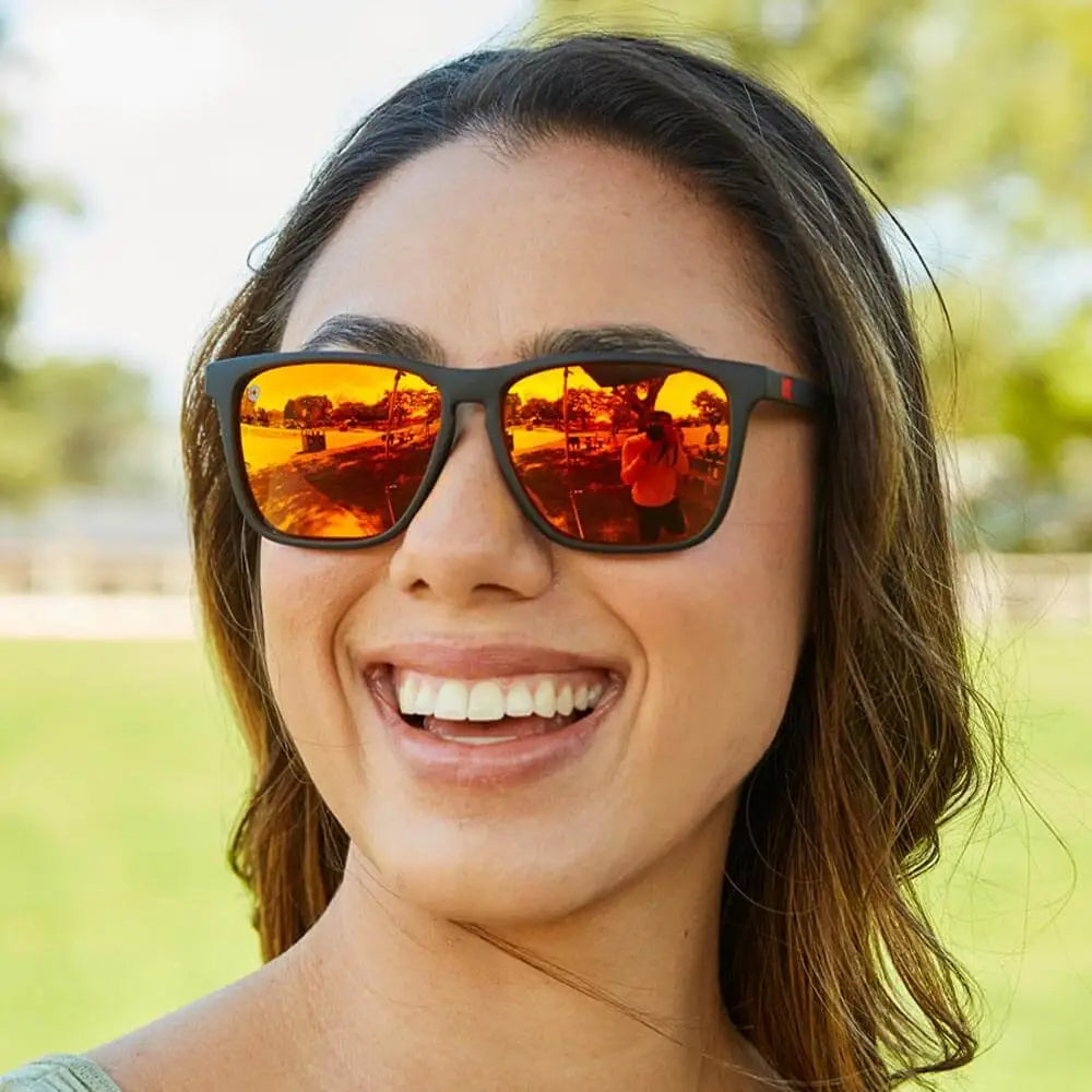Knockaround Fast Lanes - Matte Black/Red Sunset