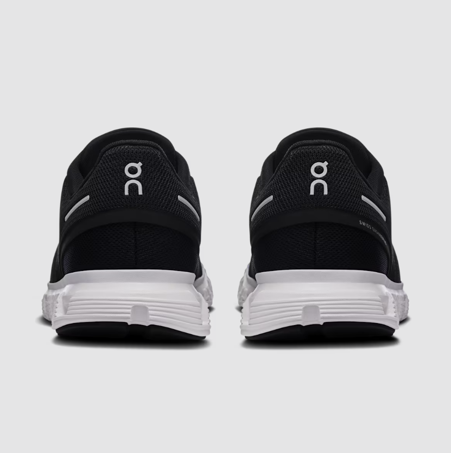 ON. Women's Cloud 6