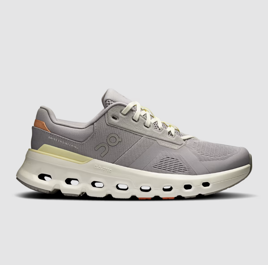 ON. Women's Cloudrunner 2