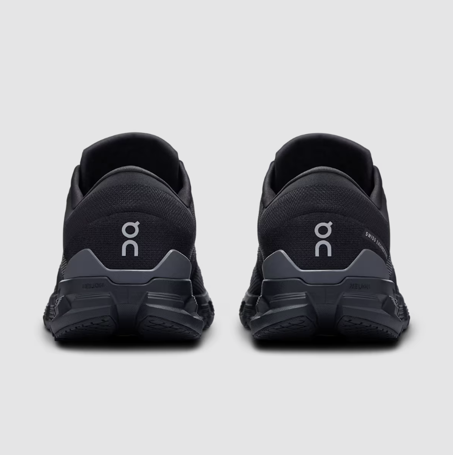 ON. Men's Cloud X 4