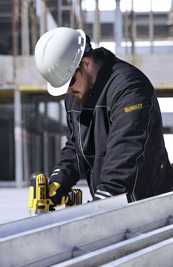 DeWalt Mens Lightweight Softshell Heated Jacket