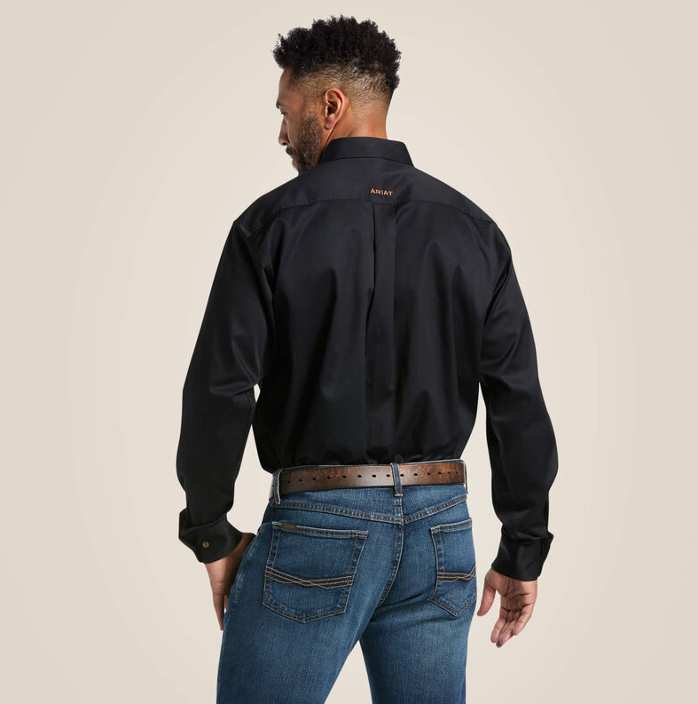 Ariat Solid Twill Classic Fit Shirt