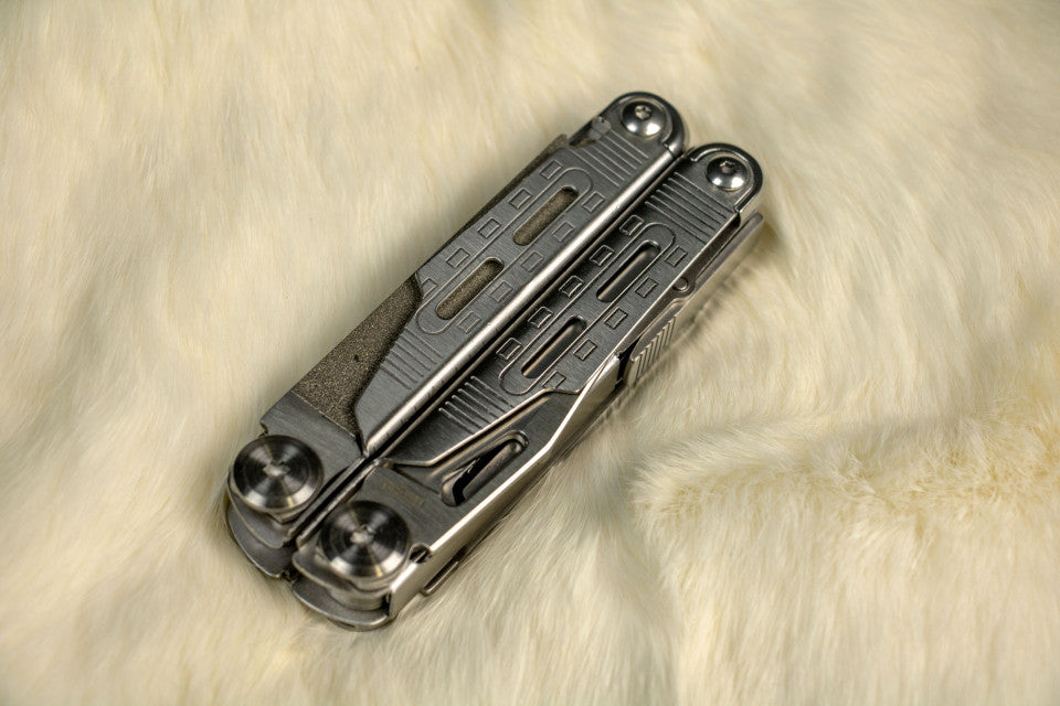 HX Outdoors Taskmaster Multi-tool - Silver